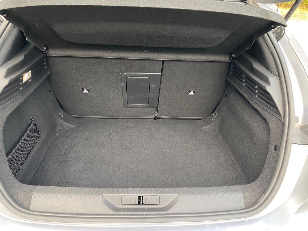 Peugeot 308 Berlina 1.5 130 S&S EAT8 Allure Pack