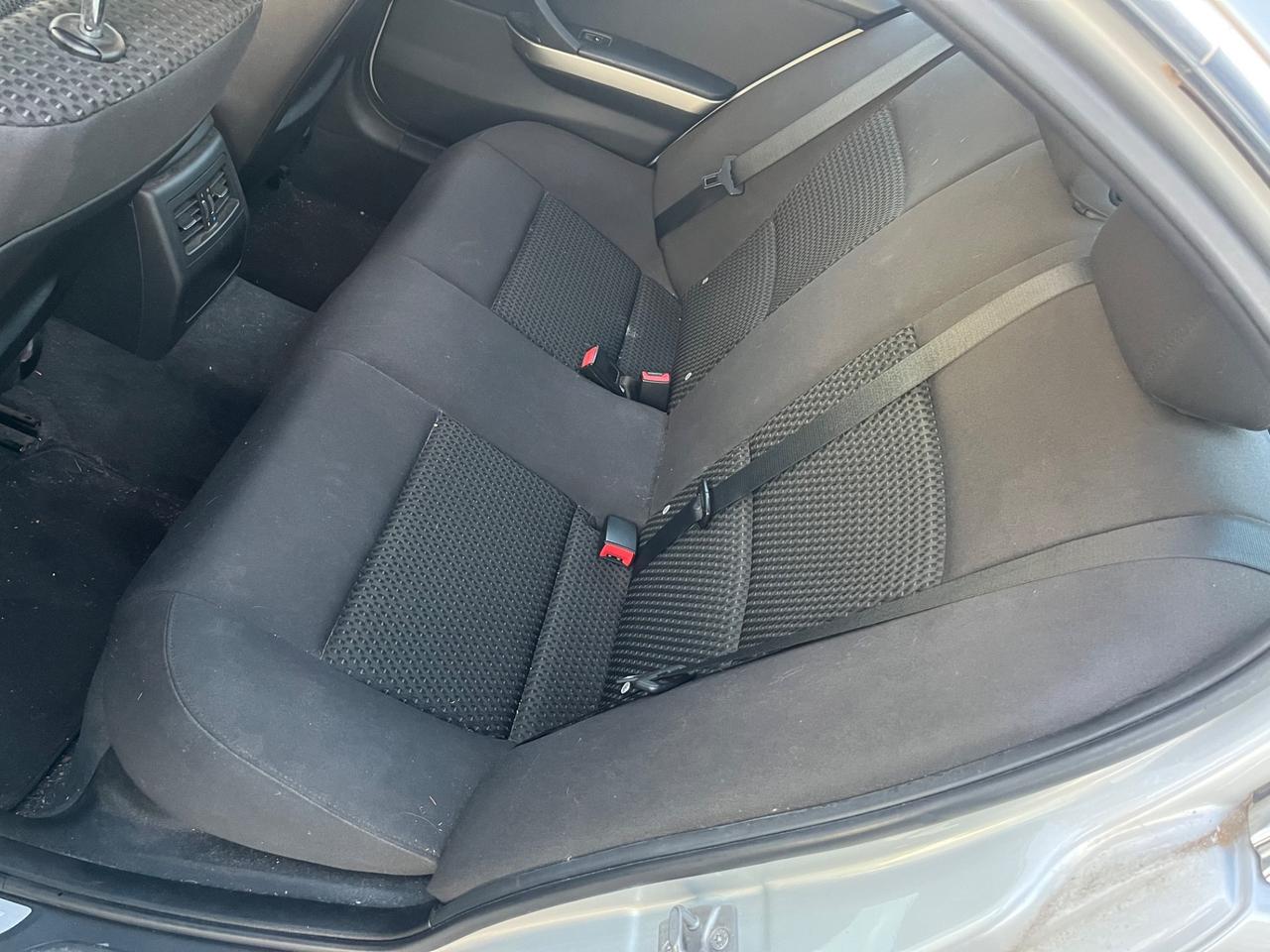 Bmw 318 318d 2.0 143CV cat MSport 2012