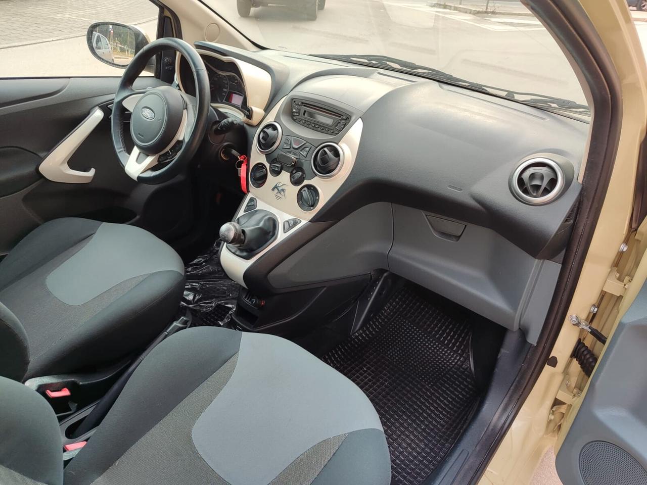 Ford Ka 1.3 TDCi 75CV Titanium!!!