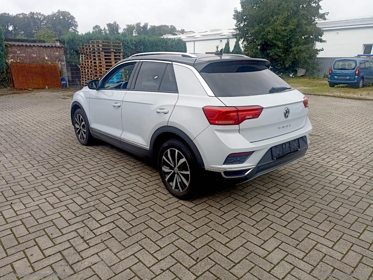 VOLKSWAGEN T-Roc 1.6 TDI LED NAVI TETTO PANORAMICO