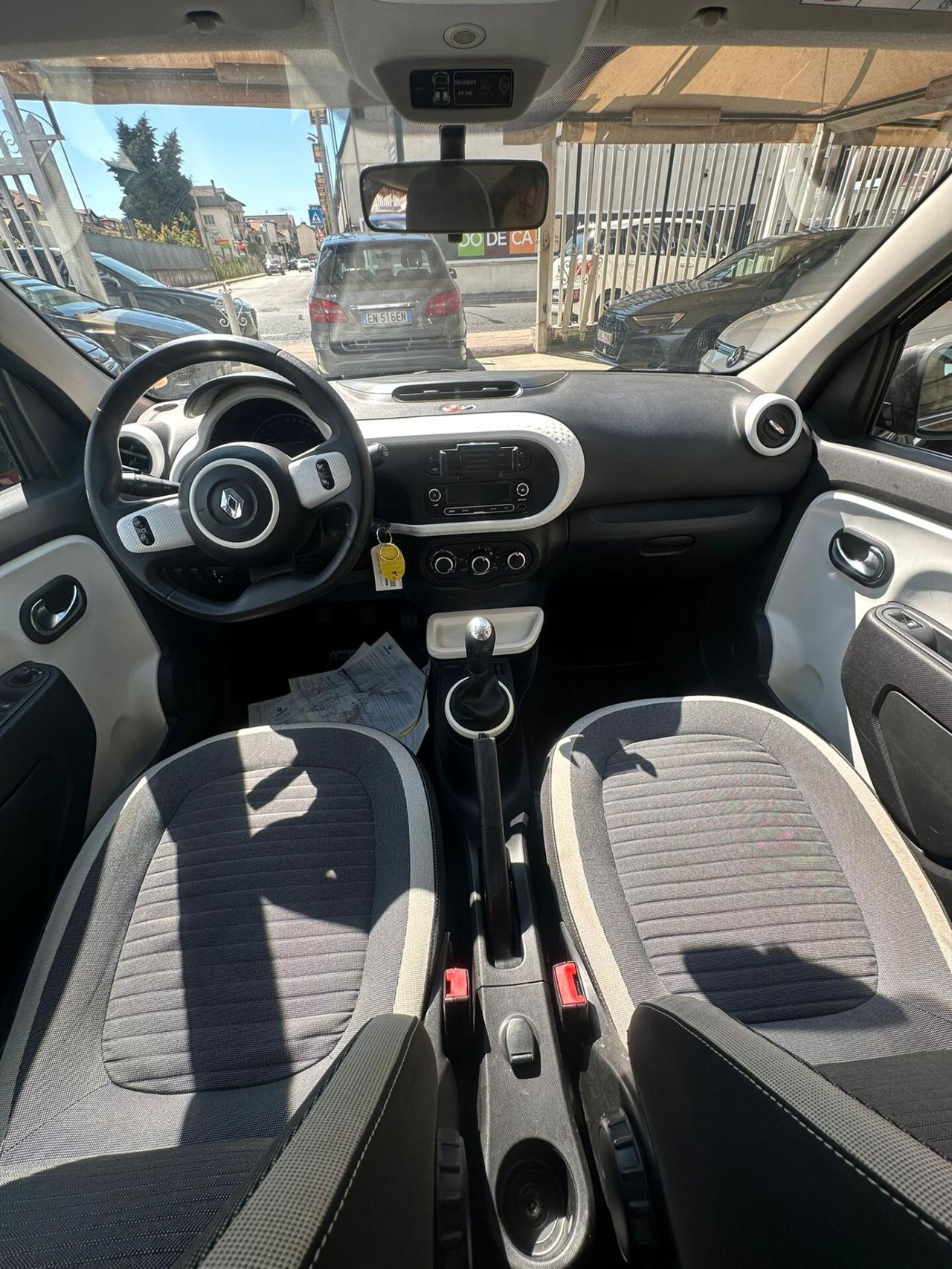 RENAULT TWINGO 1,0 BENZ.