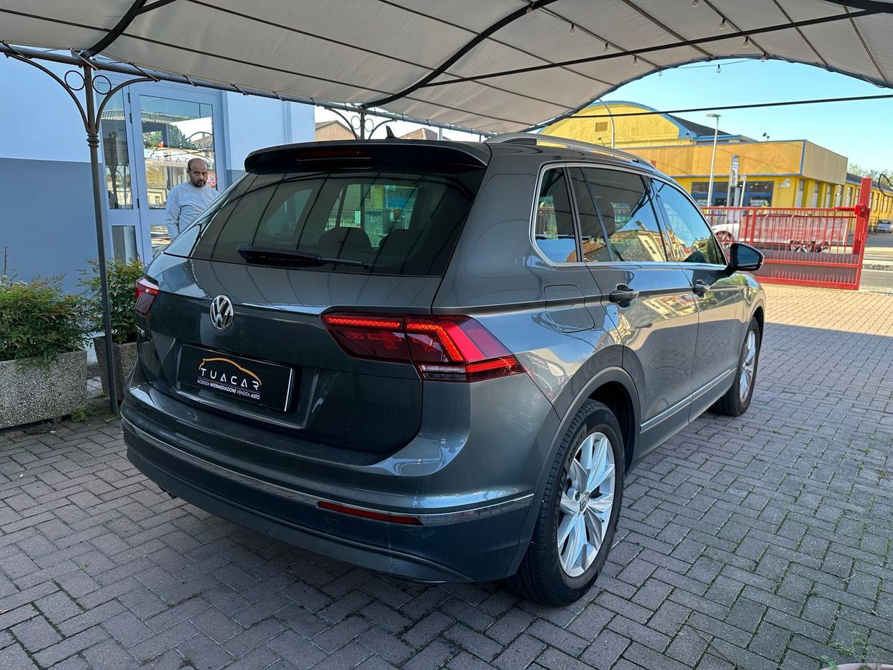 Volkswagen Tiguan Business 2.0 TDI #7045