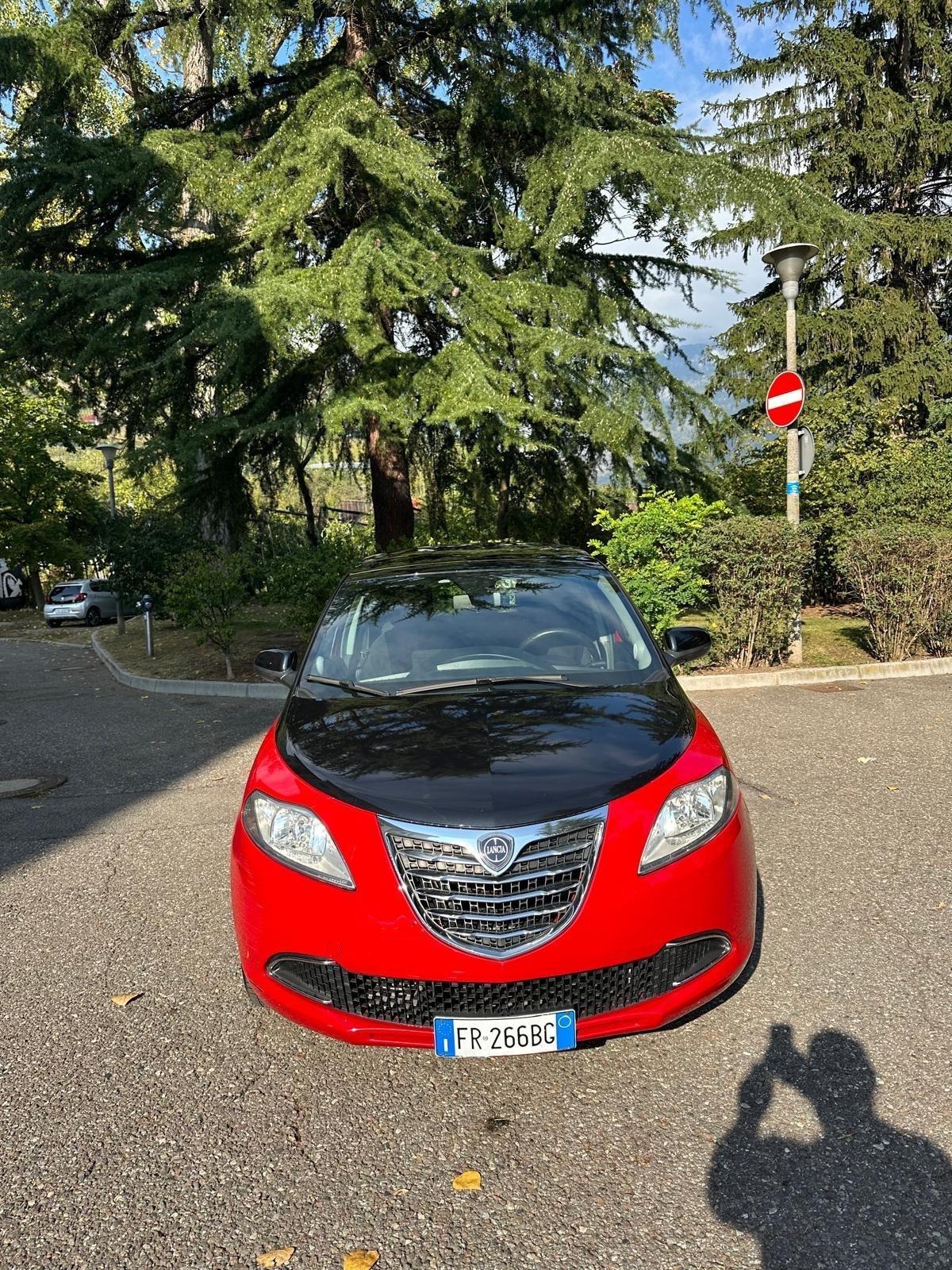 Lancia Ypsilon 0.9 TwinAir 85 CV 5 porte S&S Gold NEOPATENTATI