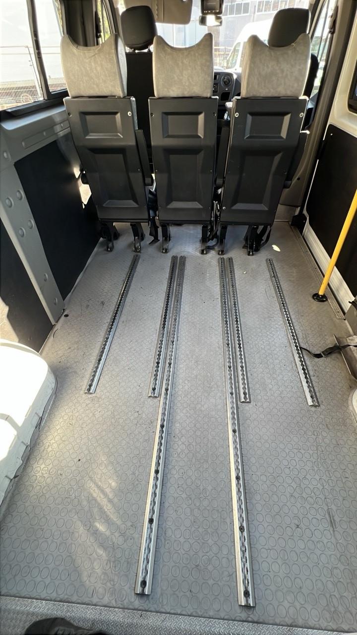 Minibus 9 posti Renault Master Trasporto Disabili