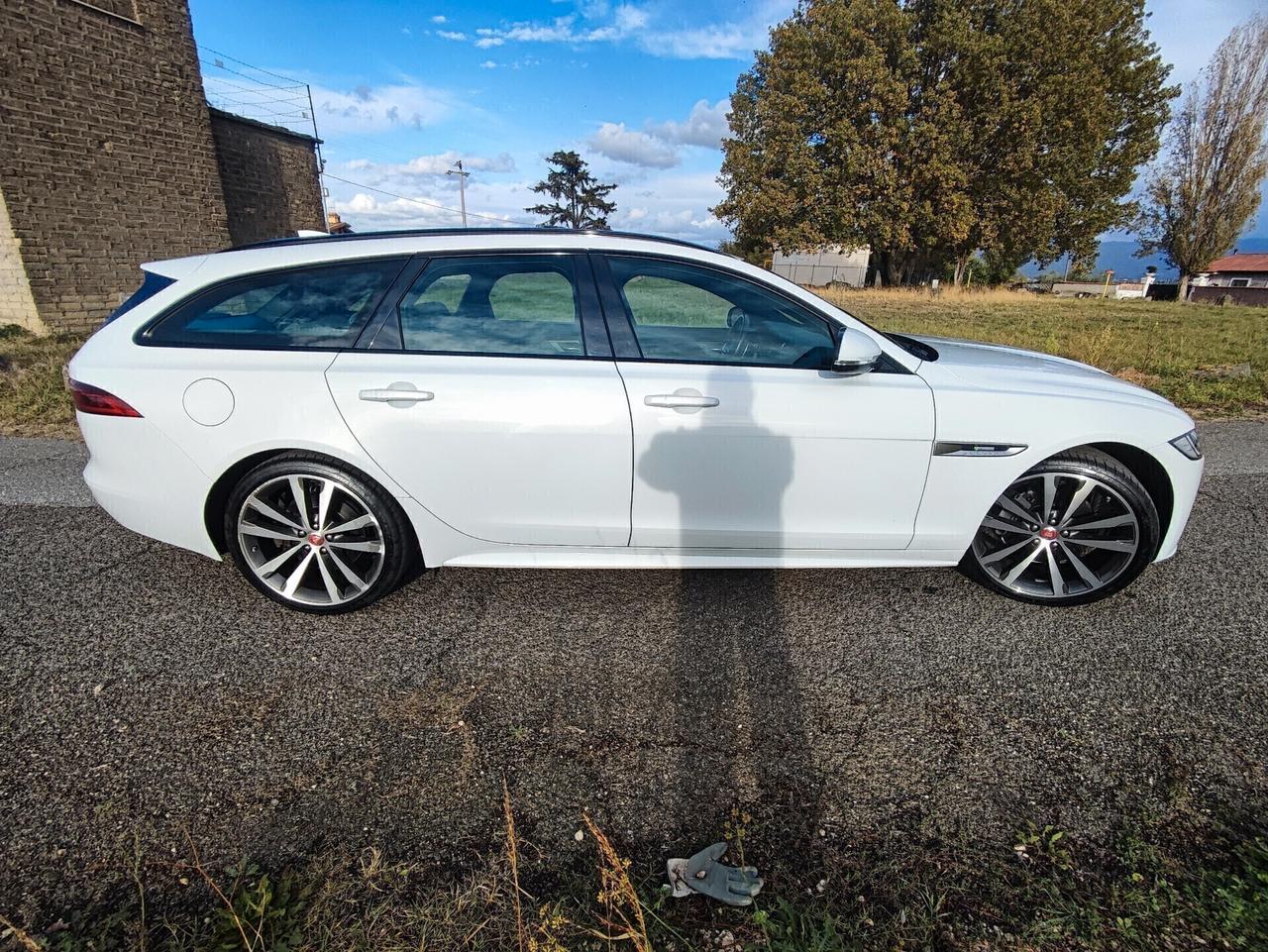 Jaguar XF Sportbrake 2.0 D 180 CV AWD aut. R-Sport