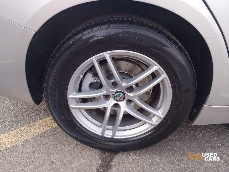 Alfa Romeo Giulia 2.2 Turbo AT8 150CV Business