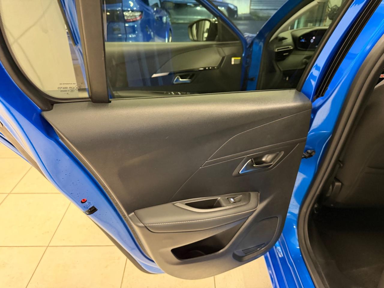 Peugeot 208 PureTech 100 Stop&Start 5 porte Allure 170 al mese