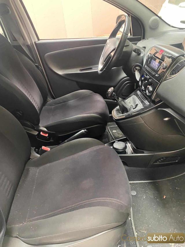LANCIA Ypsilon 1.3 MJT 16V 95 CV 5 porte S&S Elefantino