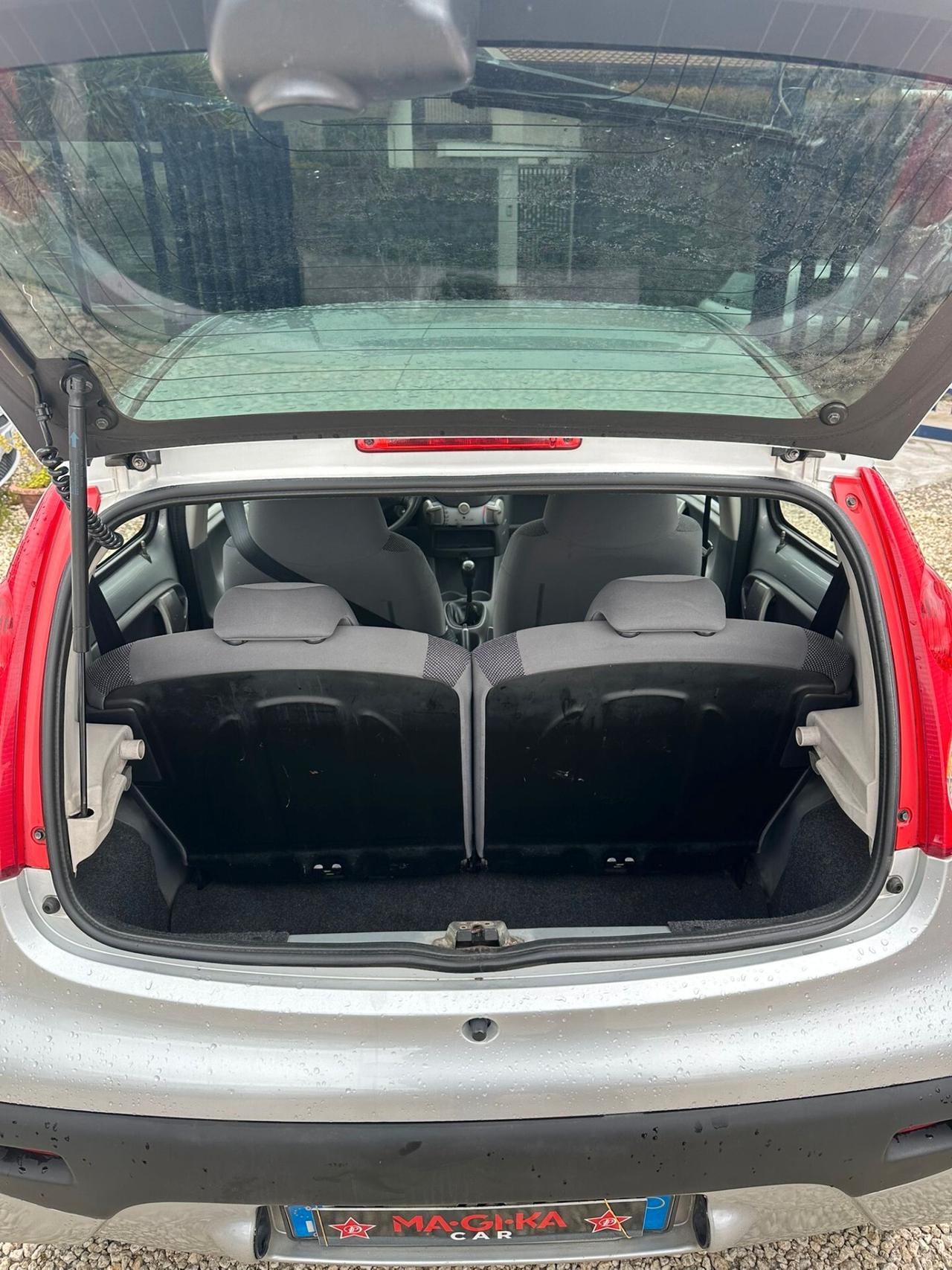 Peugeot 107 1.0 68CV 5p. URBAN MOVE