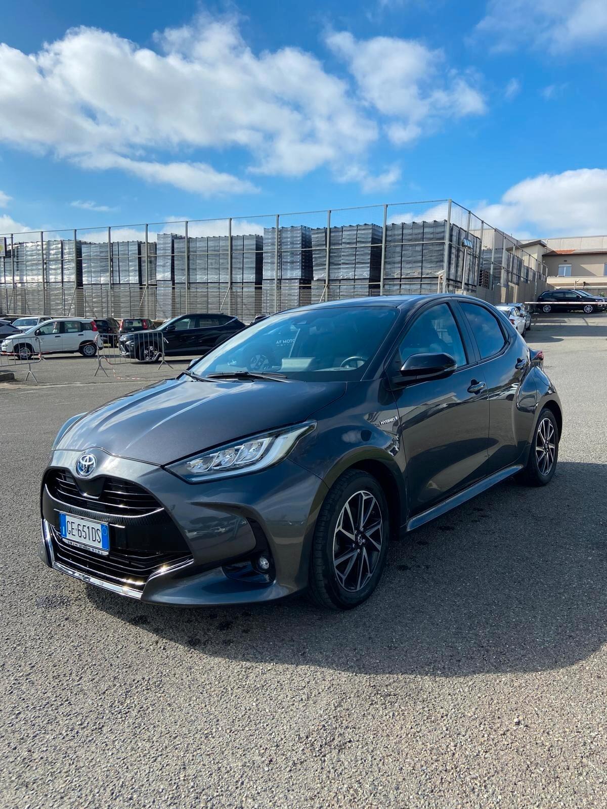 Toyota Yaris 1.5 Hybrid 5 porte Lounge