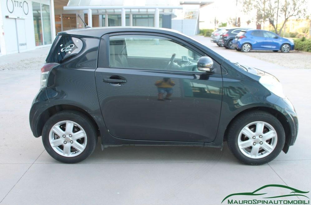 Toyota iQ 1.0