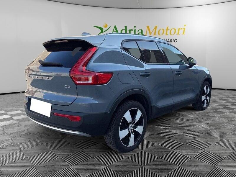 Volvo XC40 D3 AWD Geartronic Momentum Pro