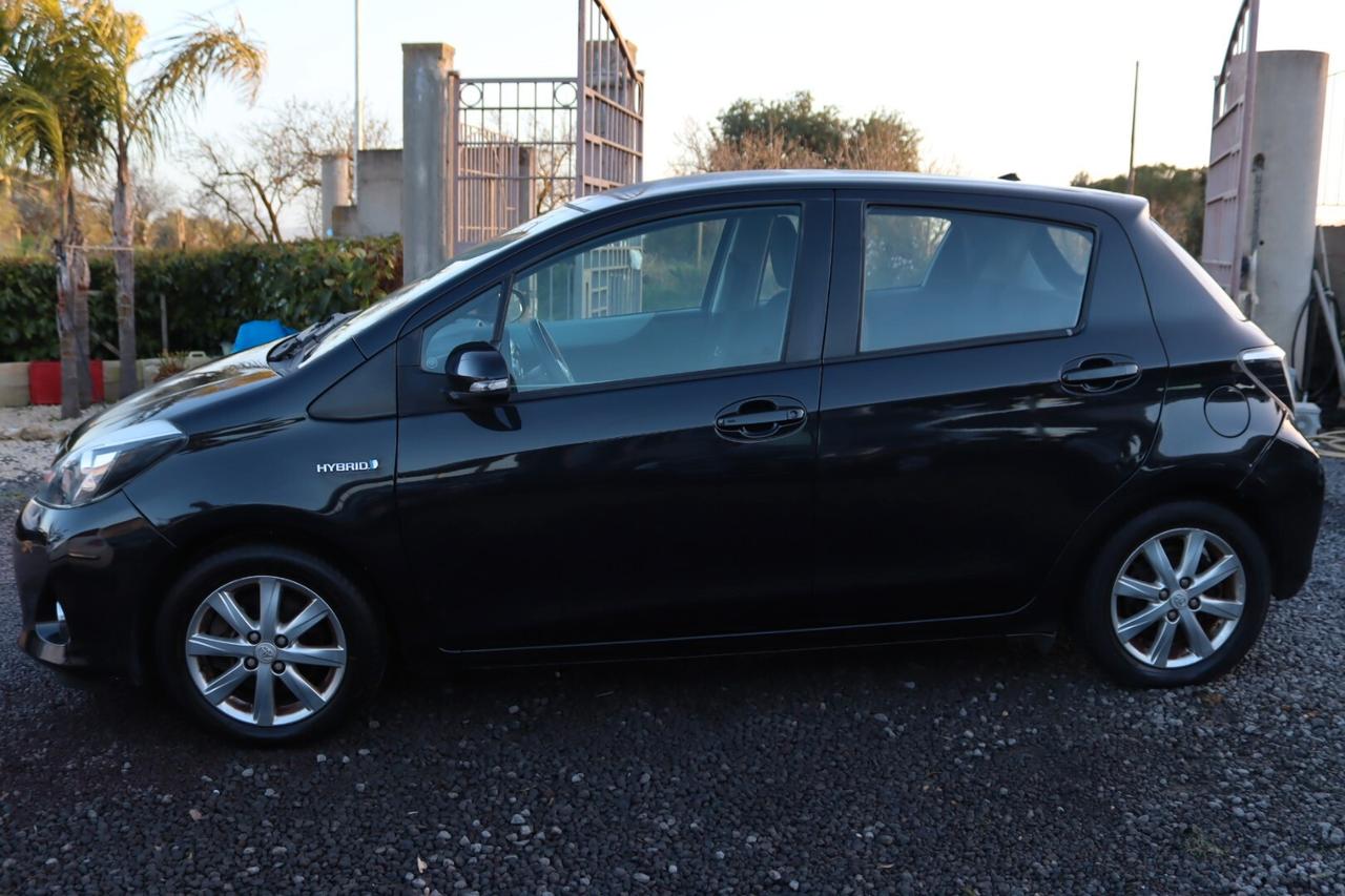 Toyota Yaris 1.5 Hybrid 5 porte Lounge