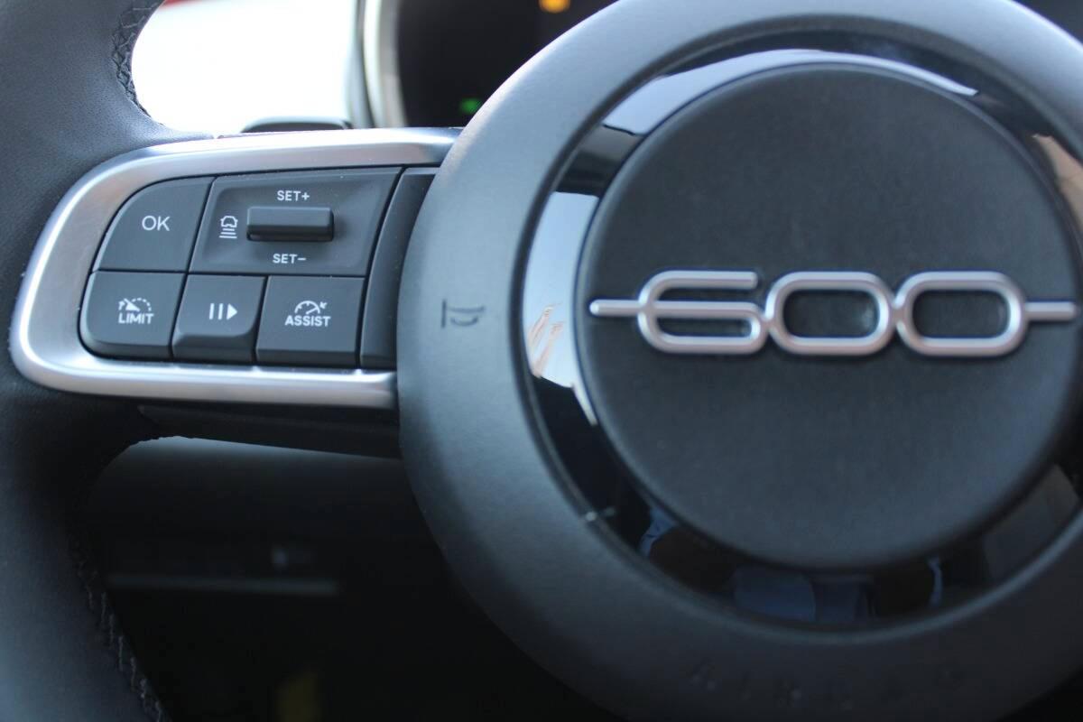 Fiat 600 1.2 hybrid La Prima 110cv auto Con CARPLAY