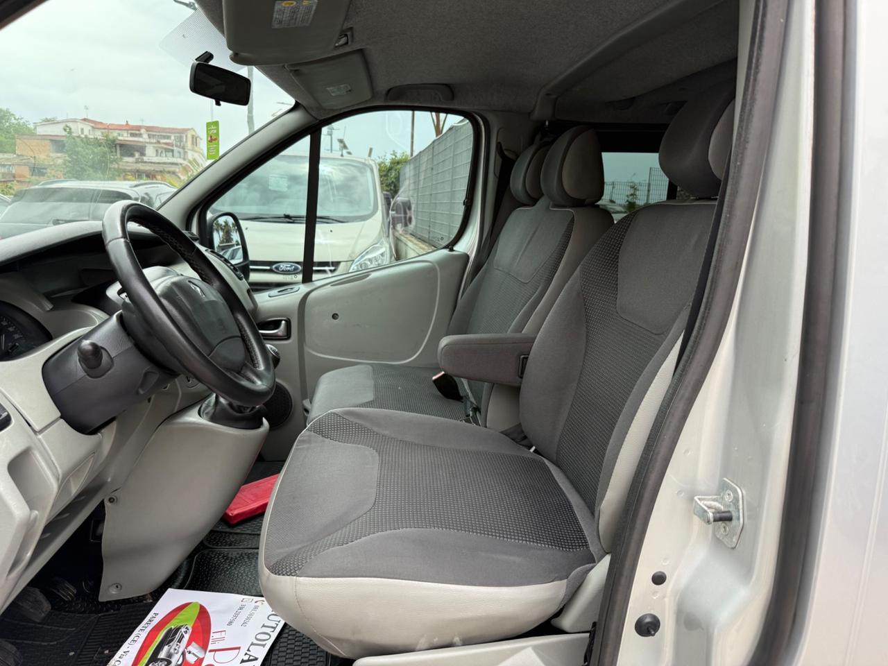 Renault Trafic 1.9 dCi 9 POSTI VETTURA