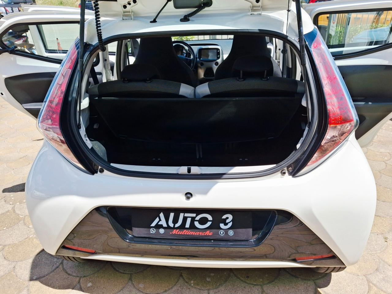 Toyota Aygo 1.0 VVT-i 69 CV 5 porte x-business