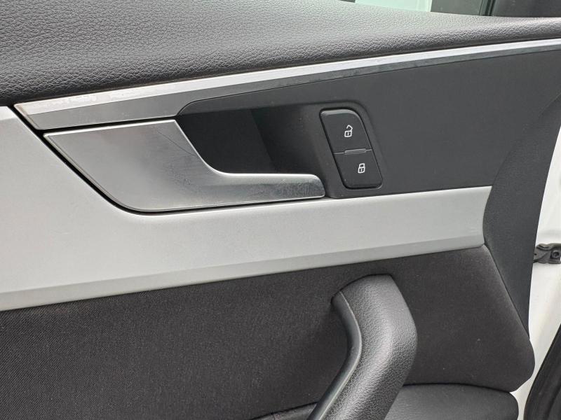 Audi A4 Avant 35 2.0 tdi Sport 150cv s-tronic