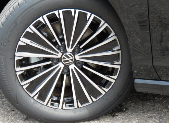 Volkswagen Passat Variant ELEGANCE 1.5 ETSI 110KW