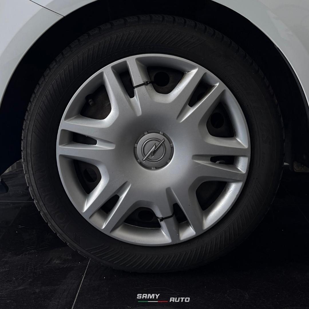 Opel Corsa 1.4 90CV GPL Tech 5 porte Innovation