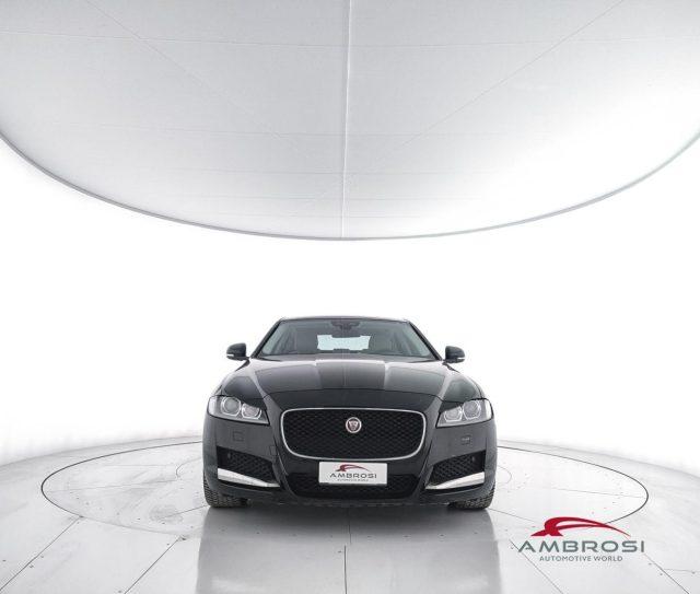 JAGUAR XF 2.0 D 240 CV AWD aut. Prestige - PER OPERATORI DEL