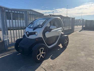 RENAULT Twizy LIFE BATTERIA A NOLEGGIO