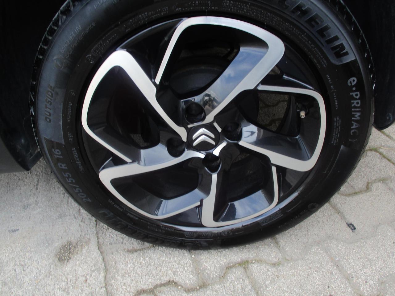 Citroen C3 1.2 puretech C-Series s&s 83cv