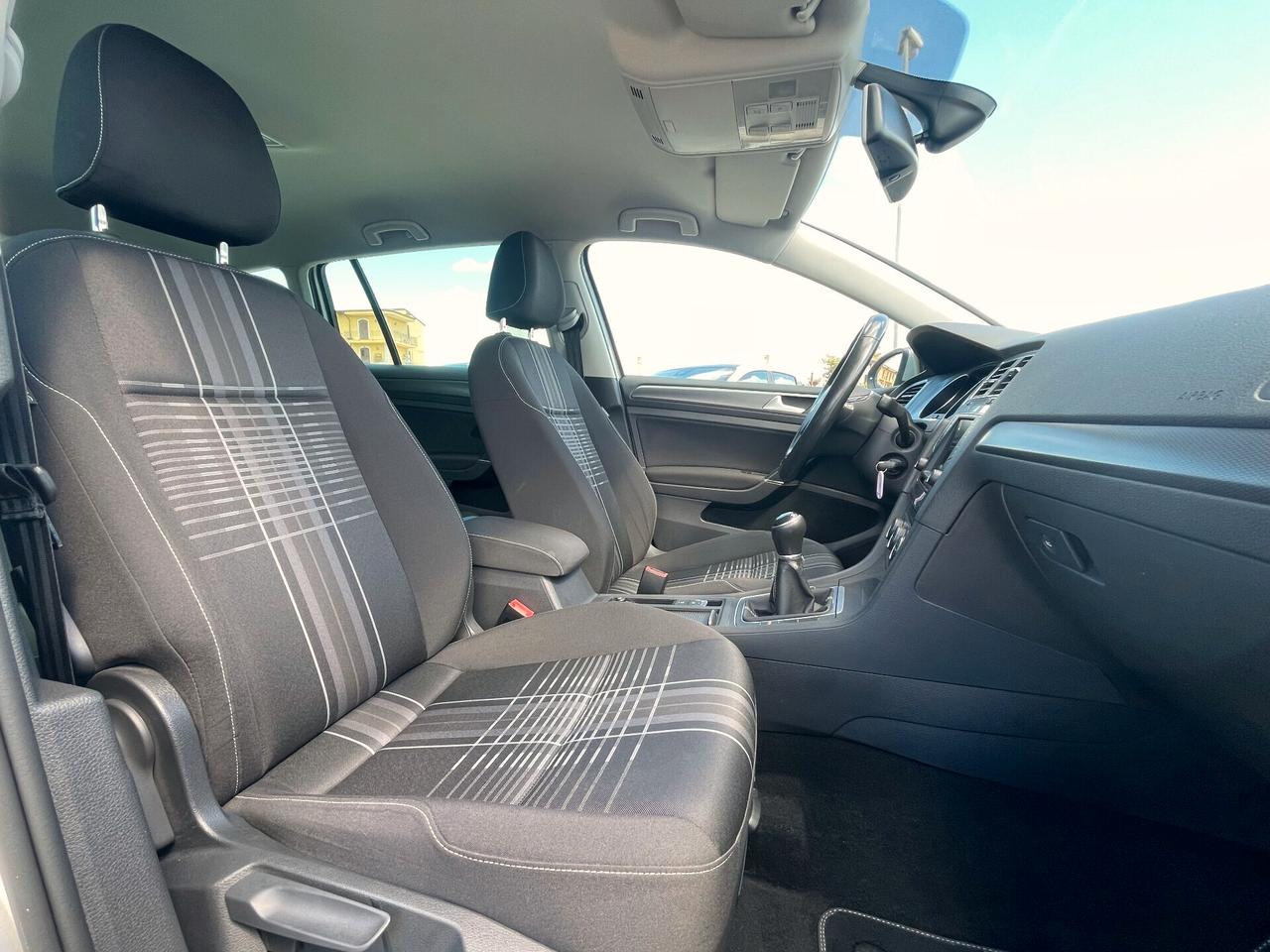 Volkswagen Golf Variant 1.6 TDI 110 CV Comfortline BlueMotion Tech.