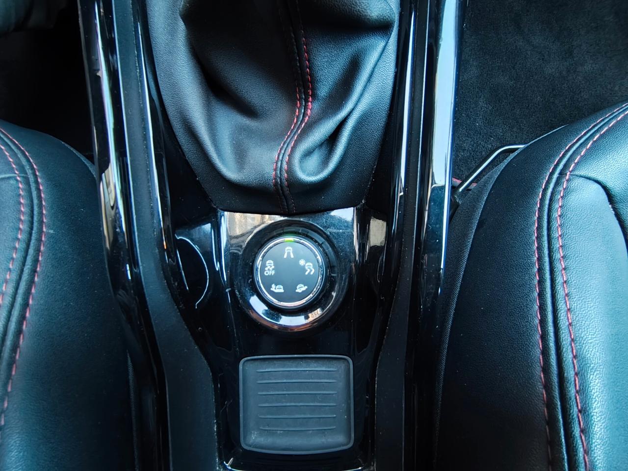 Peugeot 2008 Turbo 130 GT Line 2016