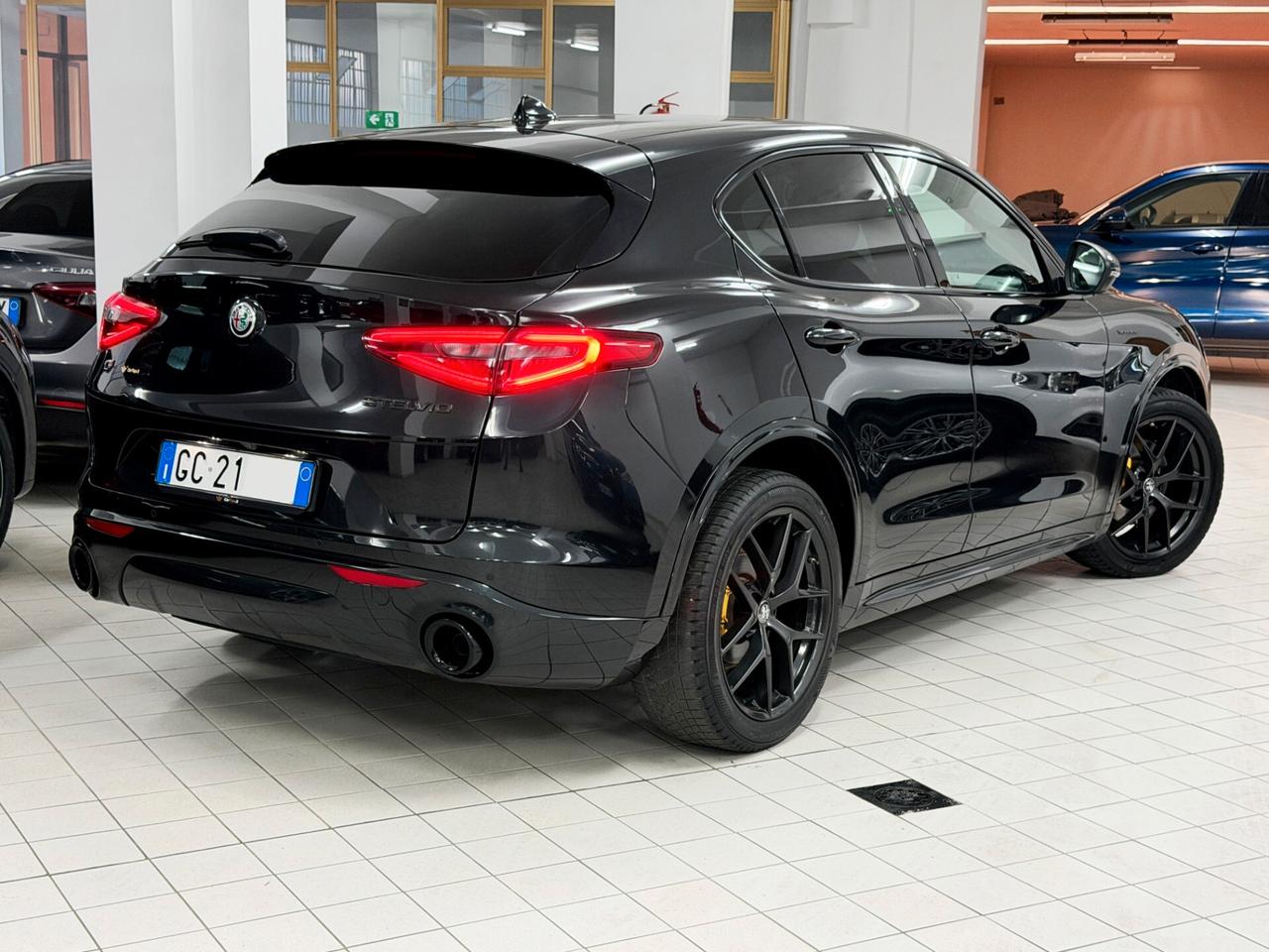 Alfa Romeo Stelvio 2.2 TD 210 CV VELOCE AT8 Q4 DISTRIBUZIONE ESEGUITA PERFETTA UNICO PROPRIETARIO TAGLIANDATA