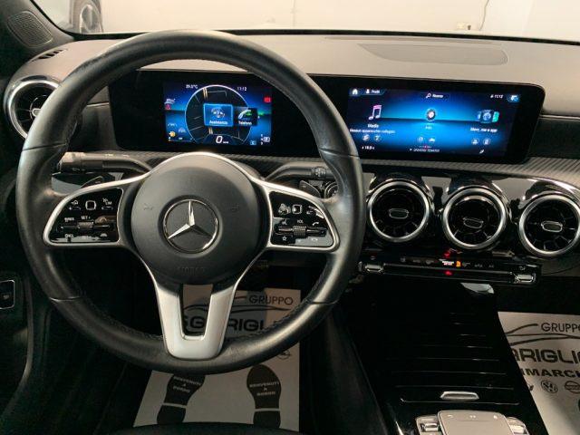 MERCEDES-BENZ CLA 180 d Automatico Sport