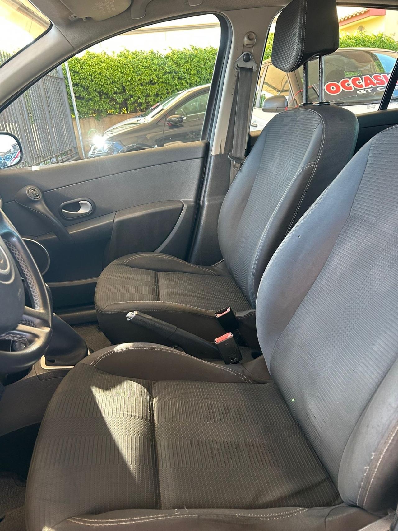 Renault Clio 1.2 16V 5 porte GPL Dynamique