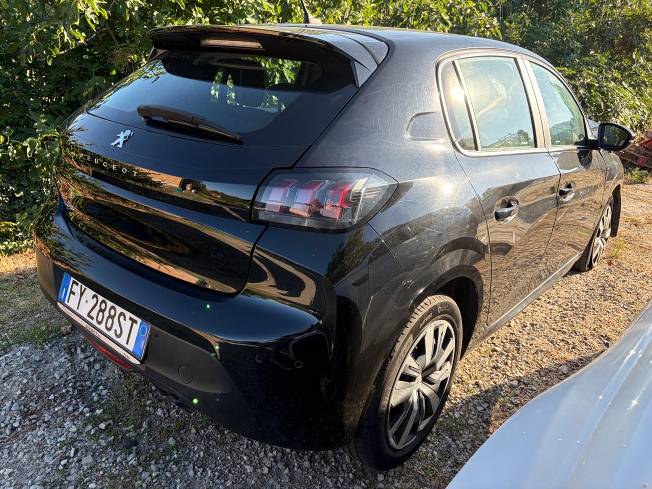 Peugeot 208 PureTech 1.2 65MILA KM INCIDENTATA