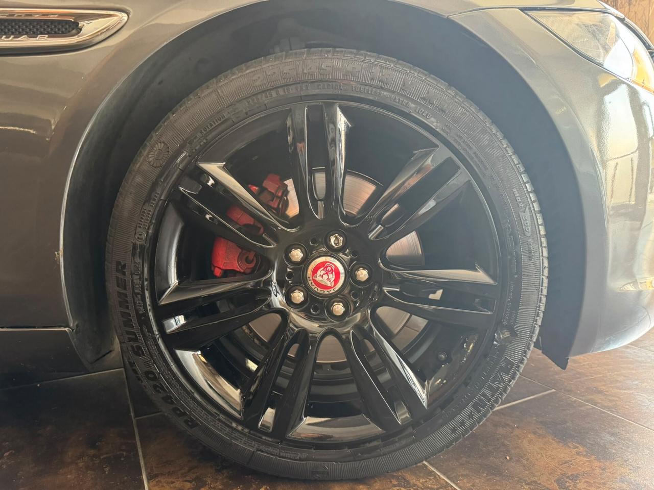 Jaguar XE 2.0 D 180 CV aut. Portfolio