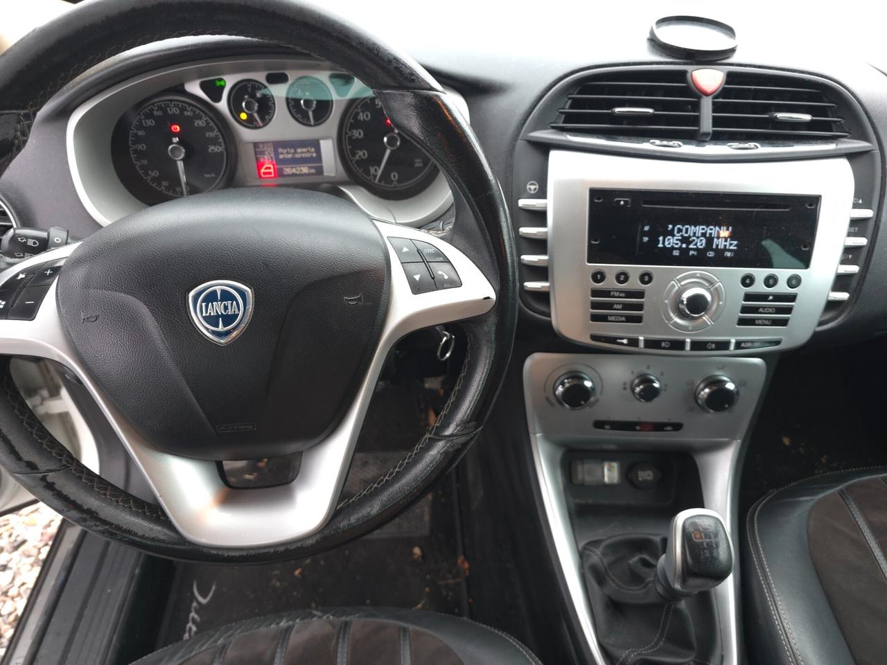 Lancia Delta 1.4 T-Jet 120 CV Platino Ecochic GPL