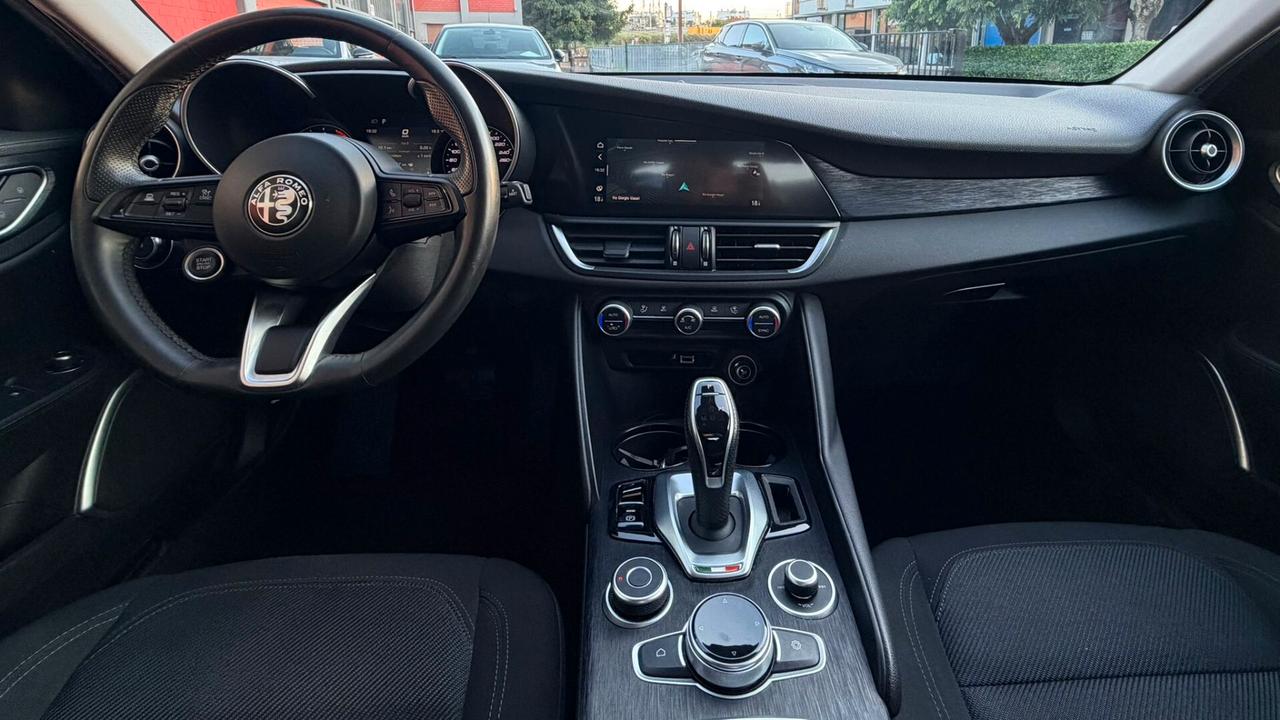 Alfa Romeo Giulia 2.2 Turbodiesel 160 CV AT8
