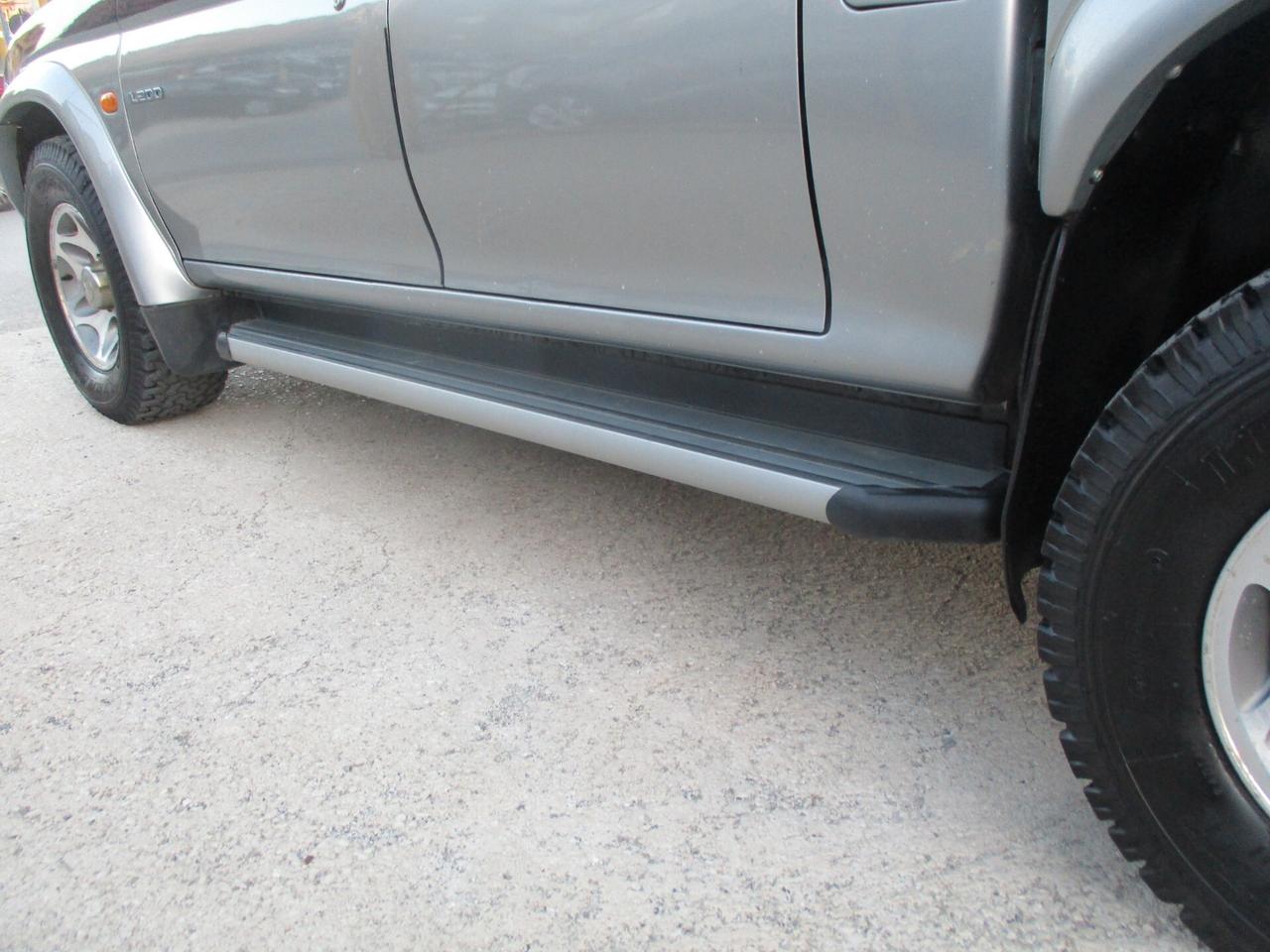 Mitsubishi L200 2.5 TDI 4WD PIK-UP MOLTO BELLO