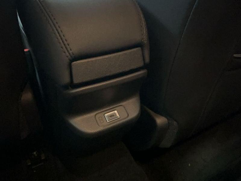 Jeep Avenger e-Hybrid 1.2 MHEV e-Hybrid Turbo Altitude
