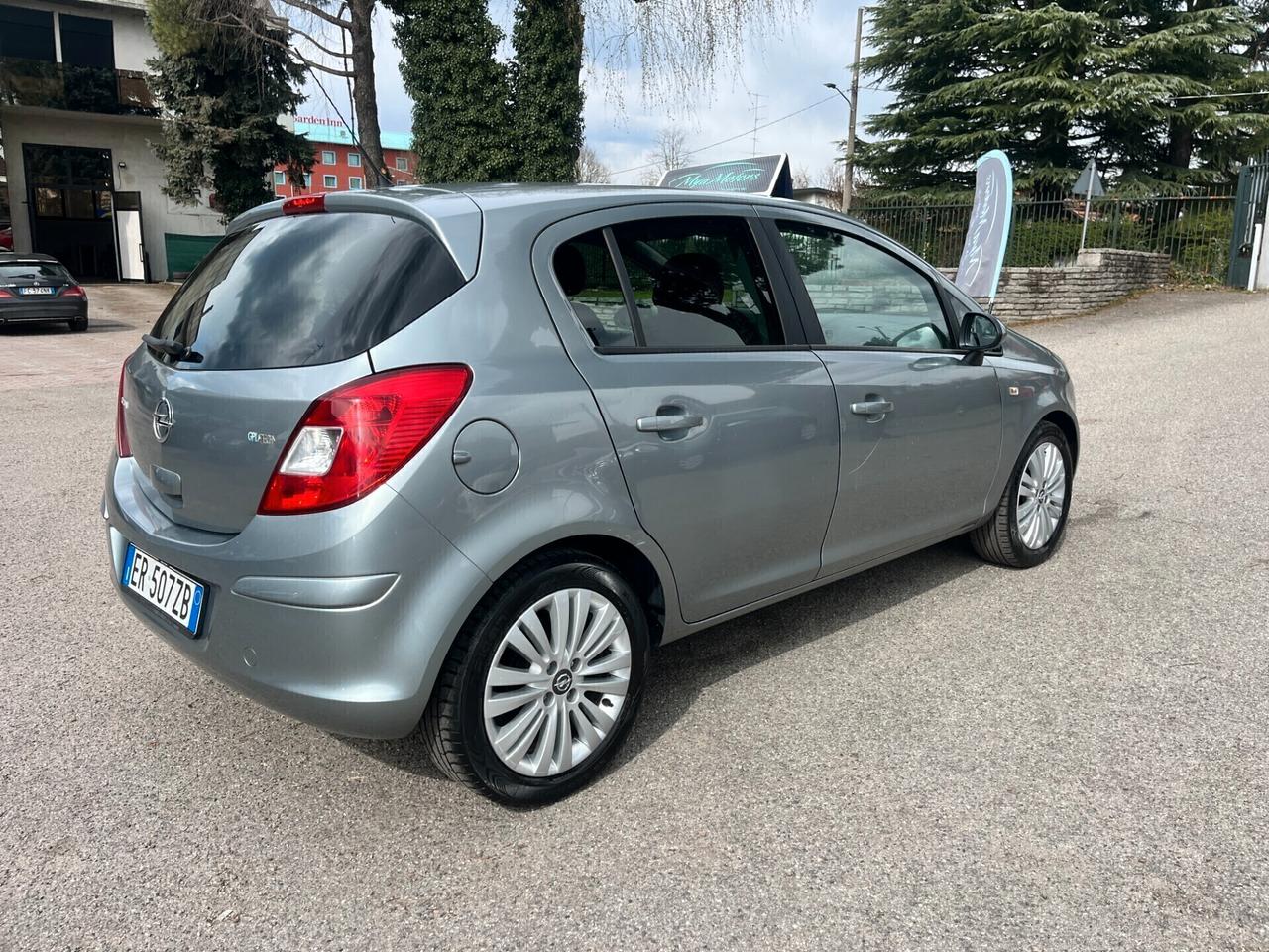 Opel Corsa 1.2 85CV 5 porte GPL-TECH