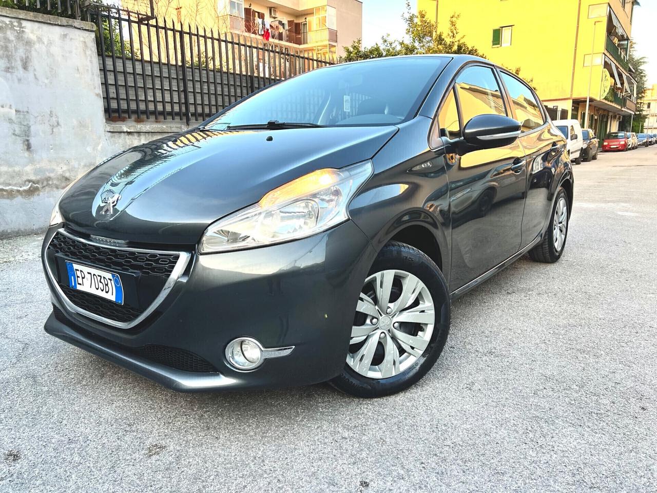 Peugeot 208 1.2 VTi 82 CV 5 porte Allure
