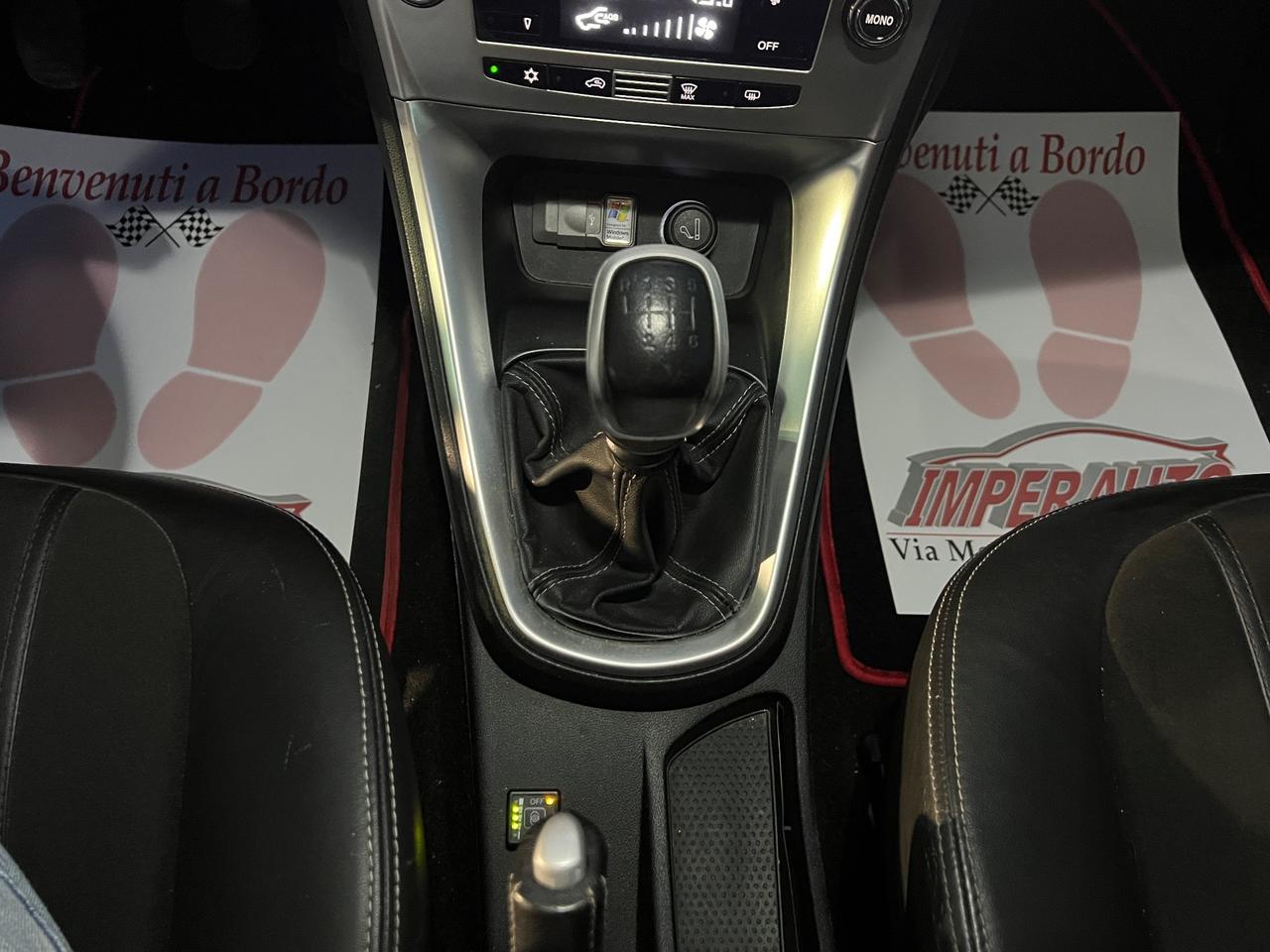 Lancia Delta 1.4 T-Jet 120 CV Platino Ecochic GPL