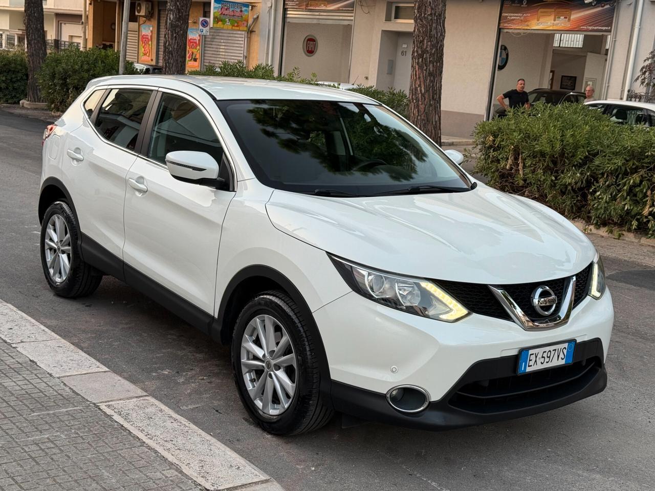 Nissan Qashqai 1.5 dCi Tekna *BIANCO PERLA - 2015