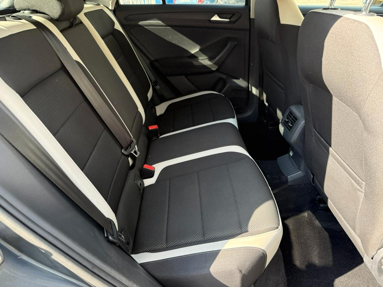 Volkswagen T-Roc 1.6 TDI SCR Advanced BlueMotion Technology