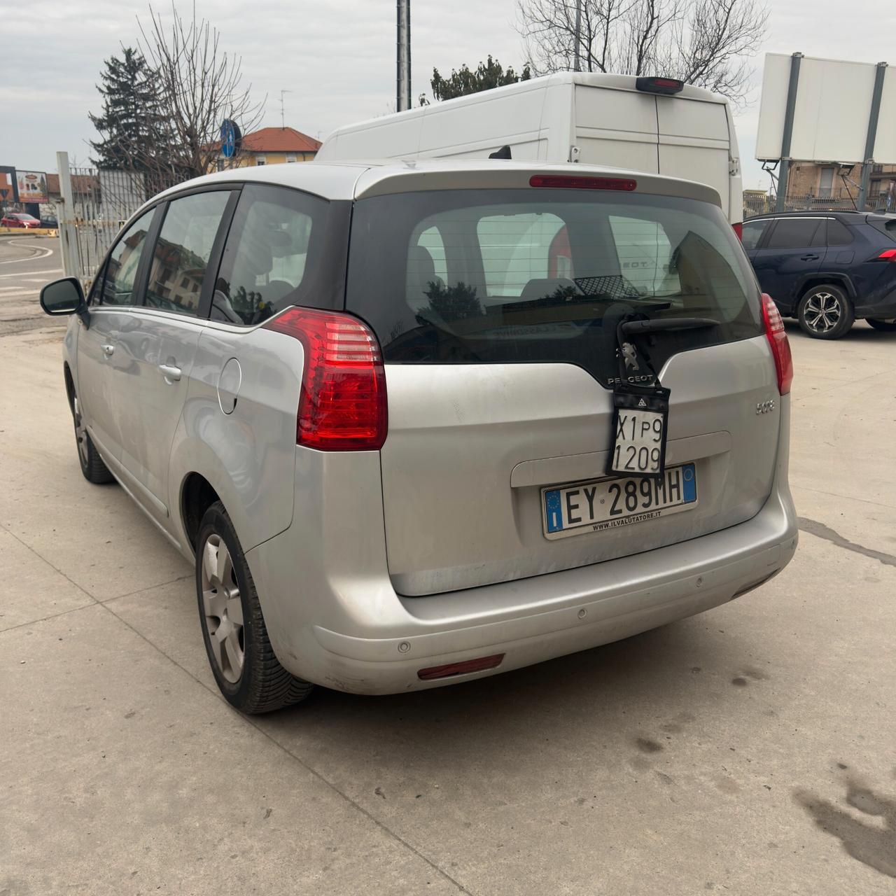 Peugeot 5008 1.6 HDi 115CV Active