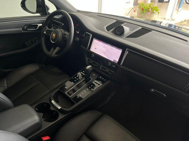 PORSCHE Macan 2.0
