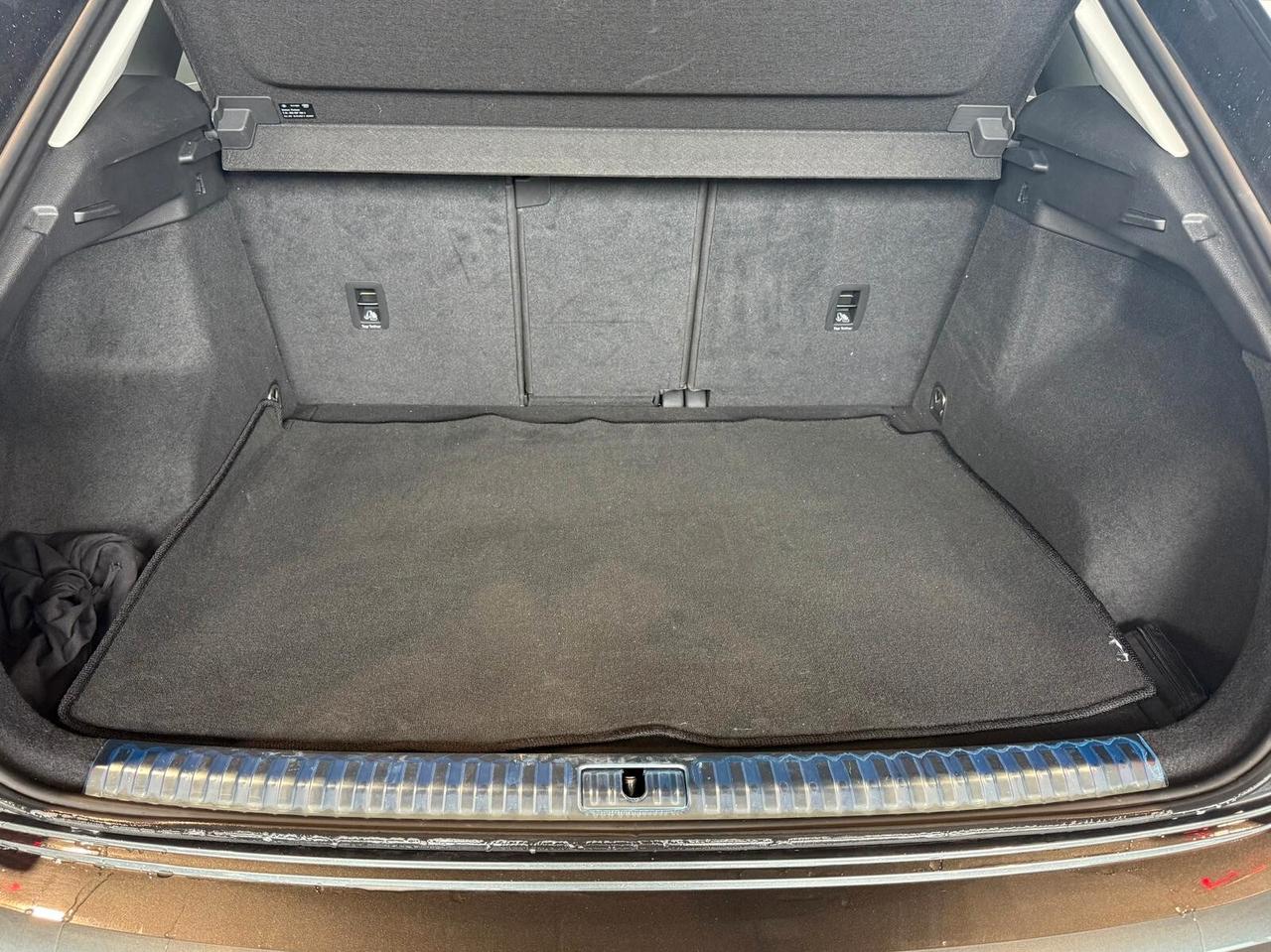 Audi Q3 40 TFSI quattro S tronic line edition