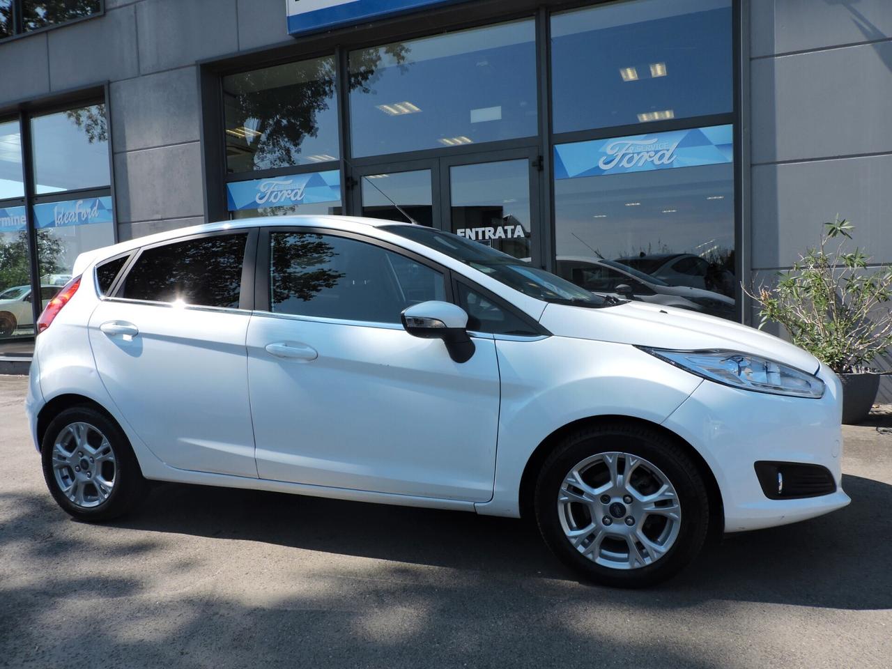 Ford Fiesta 1.5 TDCi 75CV 5 porte Titanium