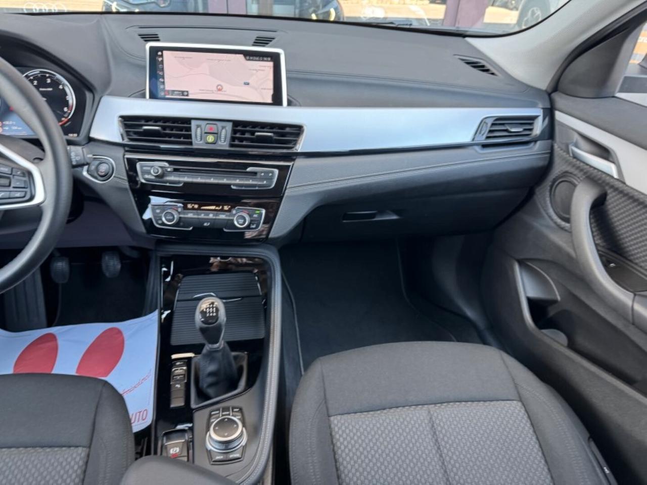 BMW X2 sdrive18d Business X
