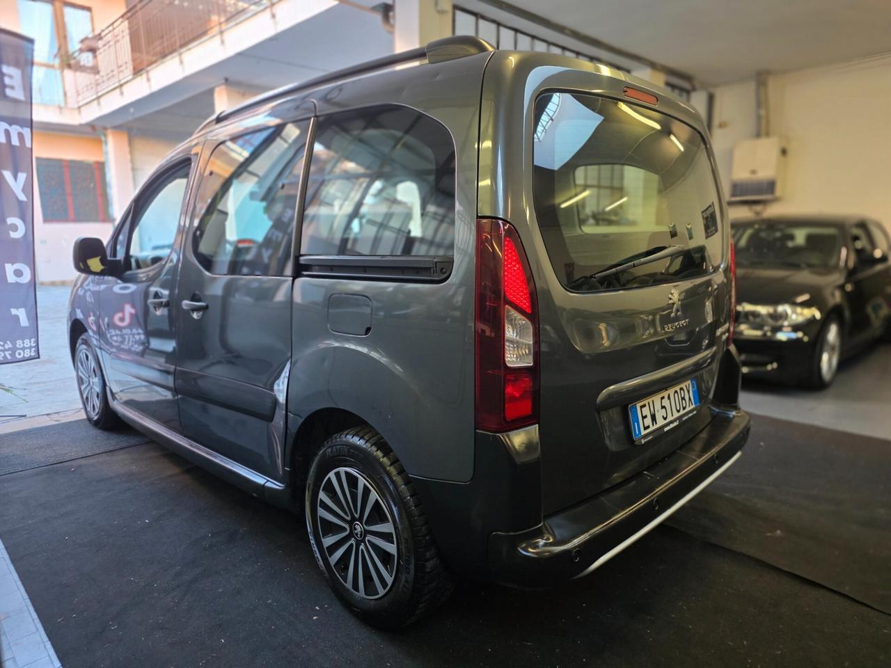 Peugeot Partner Tepee 1.6 e-HDi 92 CV S&S Outdoor