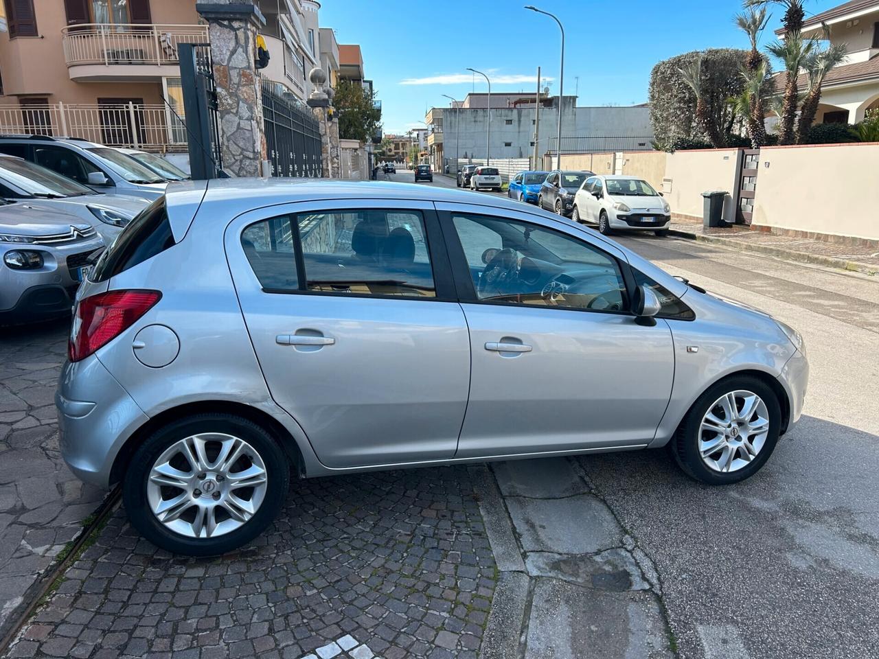Opel Corsa 1.3 CDTI 90CV 5 porte Cosmo