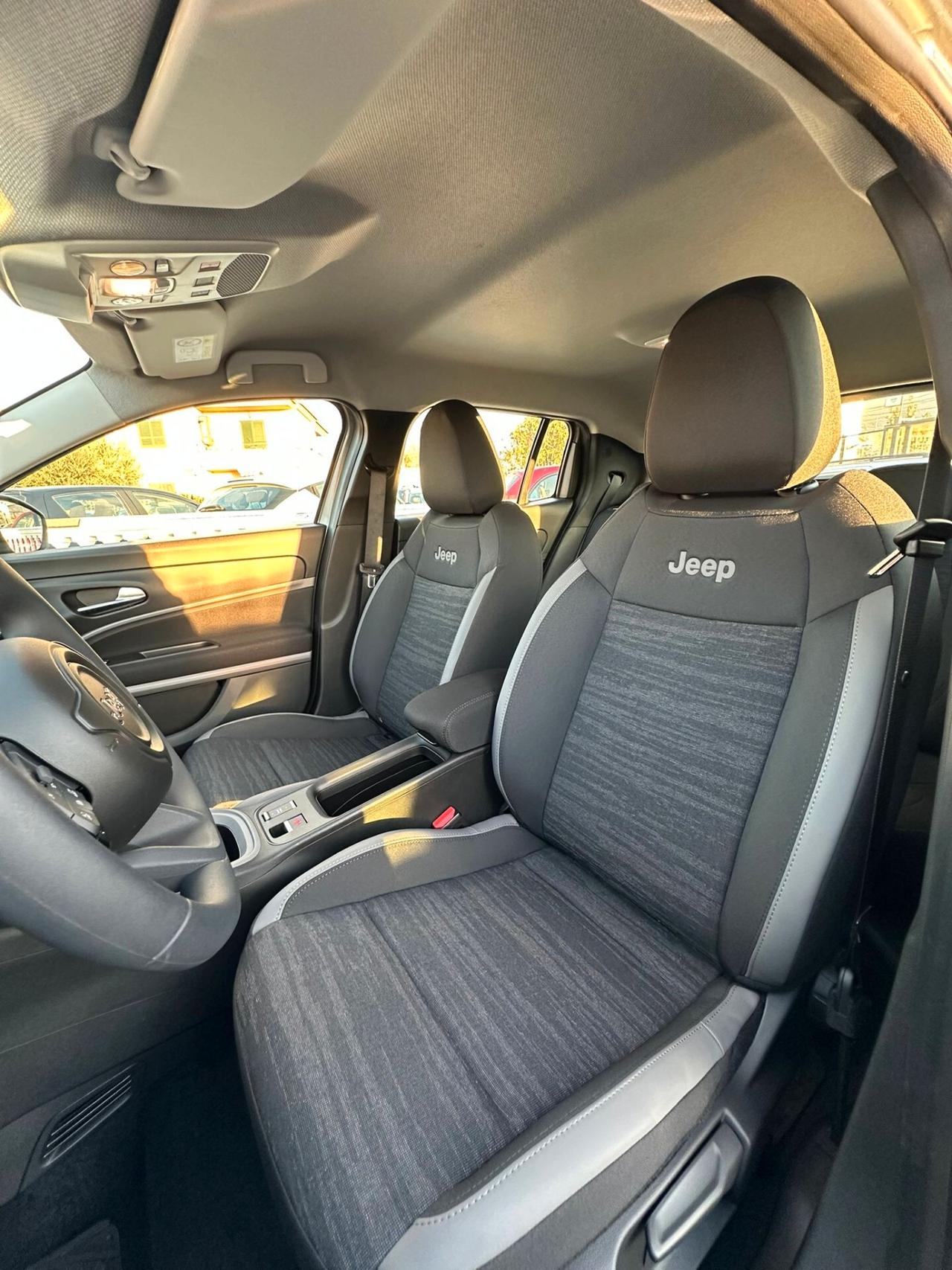 Jeep Avenger 1.2 Turbo 100 CV MHEV Longitude